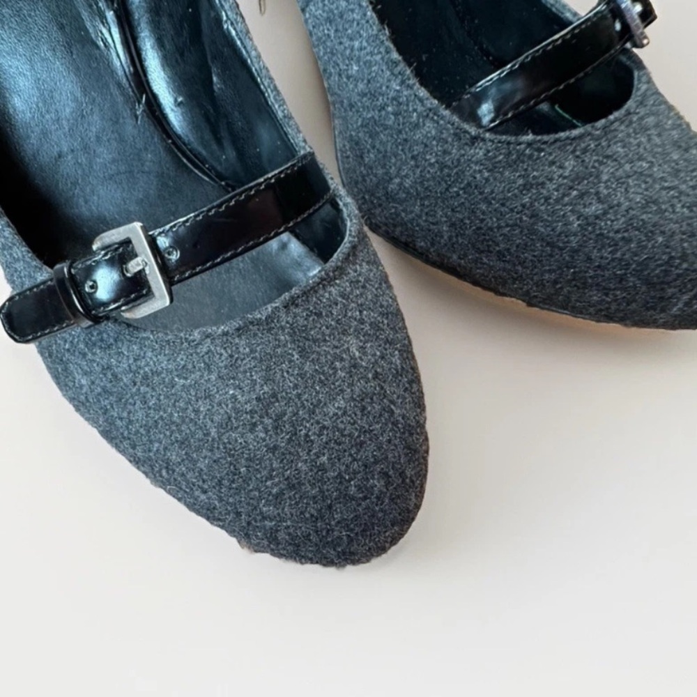 (7.5.) NINE WEST Dark Gray Textile Tall Heeled Shoes w/ Patent Leather - Picture 8 of 12